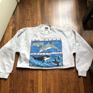 Vintage Cropped Seaworld Crewneck Sweatshirt